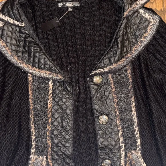 Sioni Black and Gray Quilted Cardigan - Picture 8 of 10